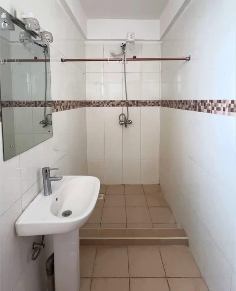 Room Image 4