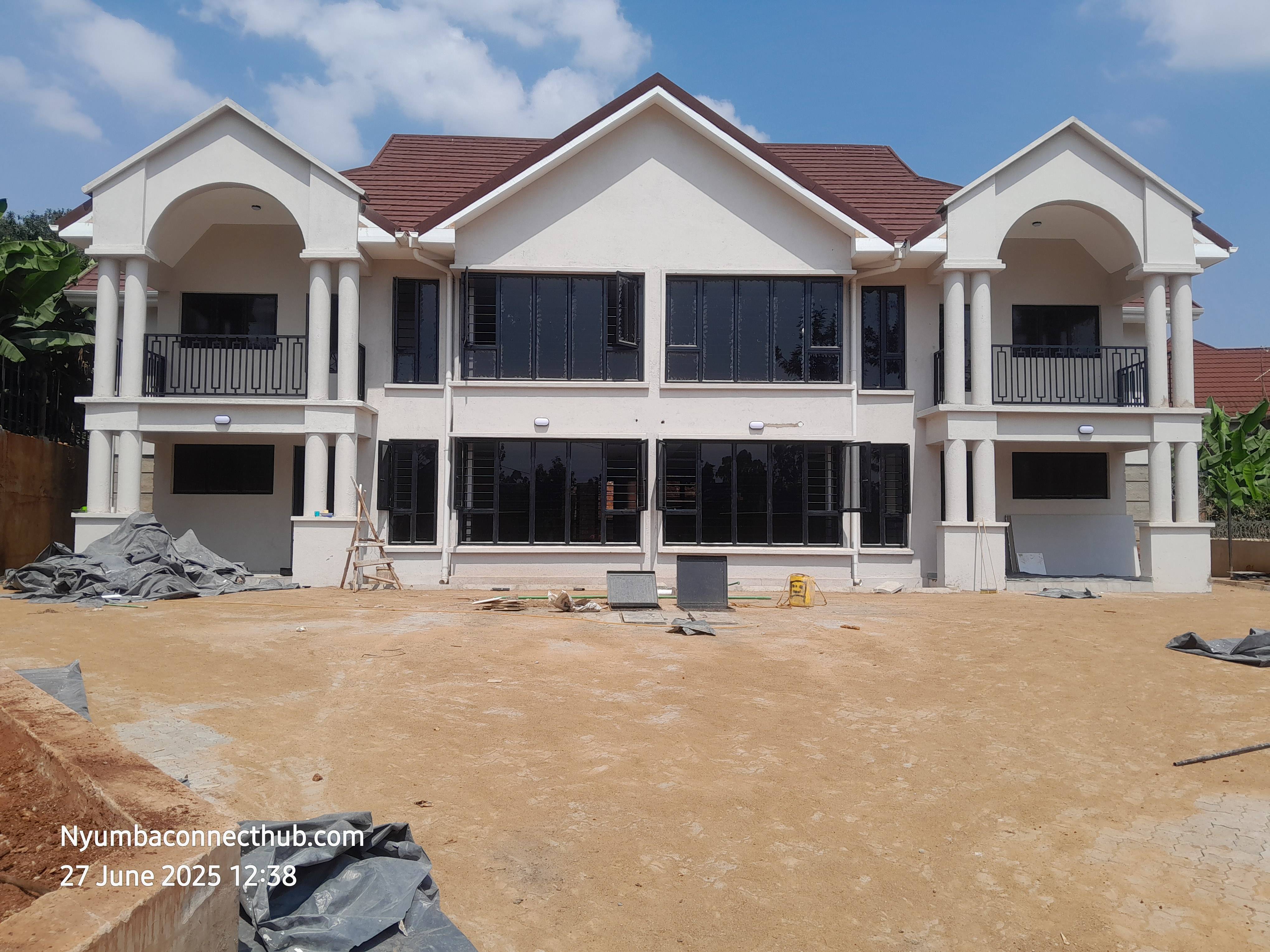 4 bedroom all ensuit massionate in Nairobi - Kasarani - Kasarani-Thome